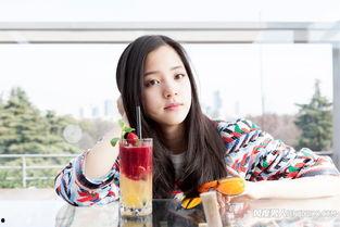 娱乐爆料易梦玲是谁扮演的,易梦玲角色扮演揭秘，神秘演员身份引热议